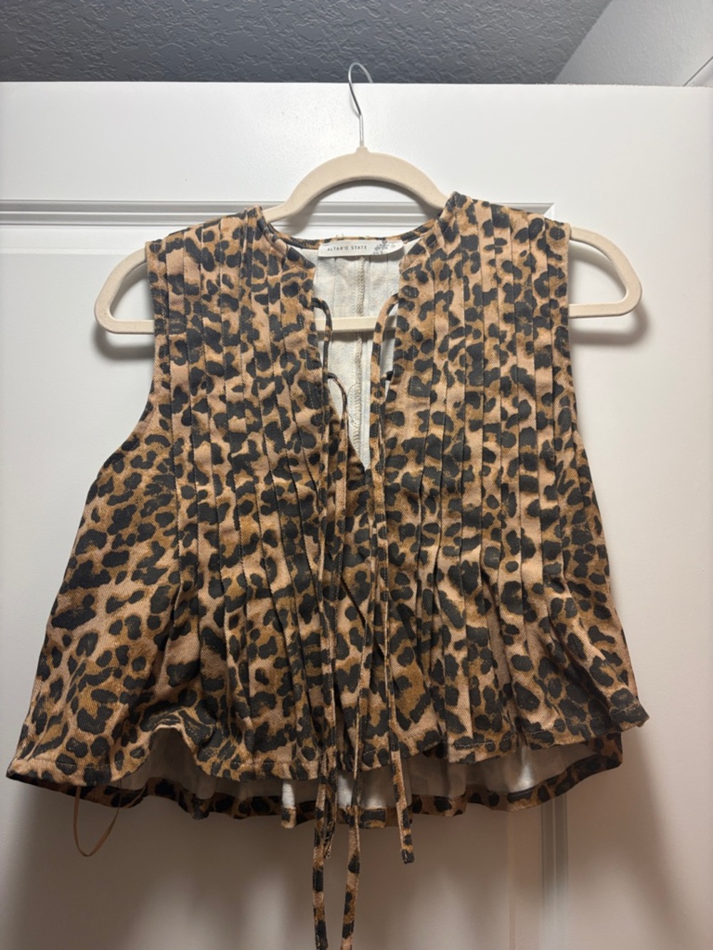 Altar'd State Leopard Print Sleeveless Tie-Front Camisole - Brown & Black
